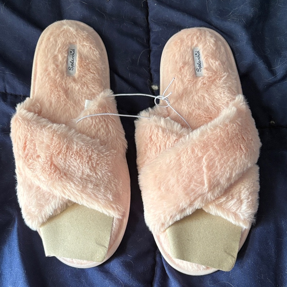 Splendid Women's Soft Blush Slippers